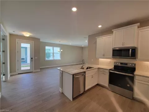 995 Enbrook Loop, Naples, FL 34114 photo 13