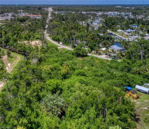 River Rd, North Fort Myers, FL 33903