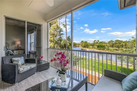 8223 Parkstone Pl #306, Naples, FL 34120