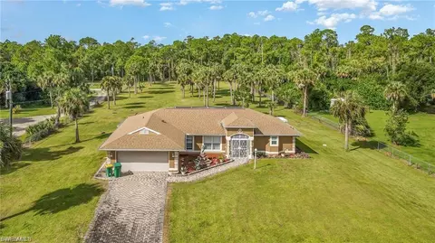 841 2nd St SE, Naples, FL 34117
