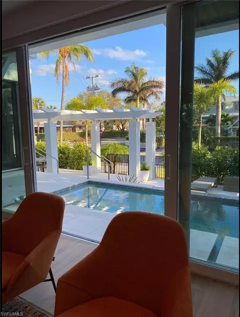 Exterior - 783 11th Ave S, Naples, FL 34102 photo 6 of 10