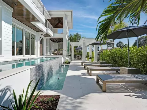 Exterior - 783 11th Ave S, Naples, FL 34102 photo 4 of 10