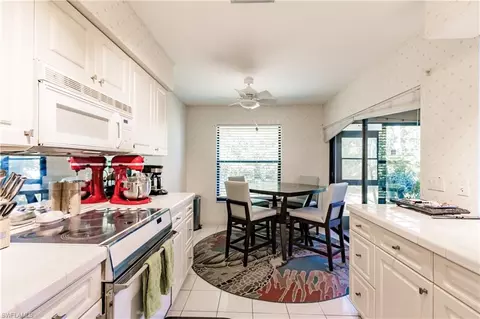 3090 Round Table Ct, Naples, FL 34112 photo 9