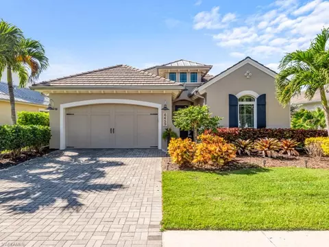 6459 Warwick Ave, Naples, FL 34113 photo 2
