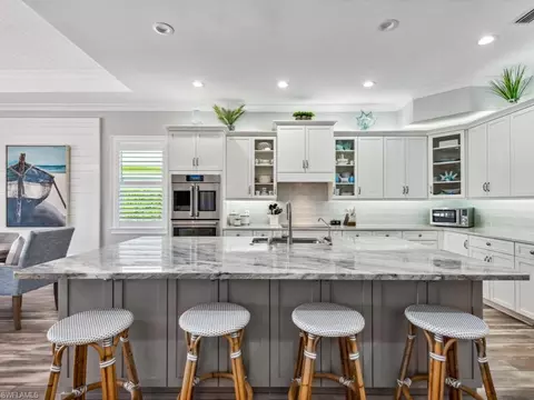6459 Warwick Ave, Naples, FL 34113 photo 8