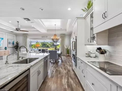 6459 Warwick Ave, Naples, FL 34113 photo 9