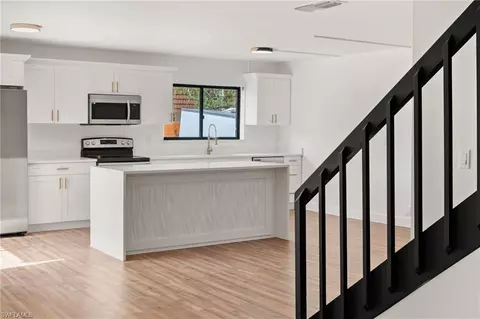 1460 Park Shore Cir #1, Fort Myers, FL 33901