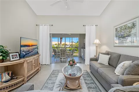 6730 Beach Resort Dr #1714, Naples, FL 34114