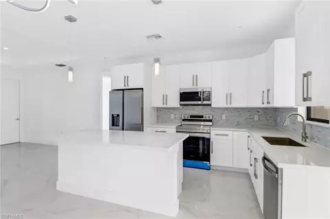 3640 68th Ave NE, Naples, FL 34120 photo 10