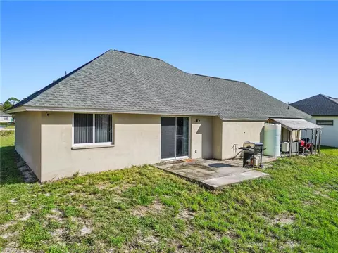 3370 27th Ave NE, Naples, FL 34120 photo 6