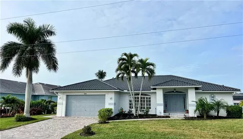 380 Marquesas Ct, Marco Island, FL 34145