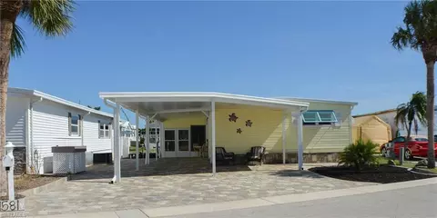 11581 Dogwood Ln, Fort Myers Beach, FL 33931