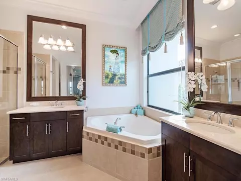Bath - 3347 Atlantic Cir, Naples, FL 34119 photo 1 of 2