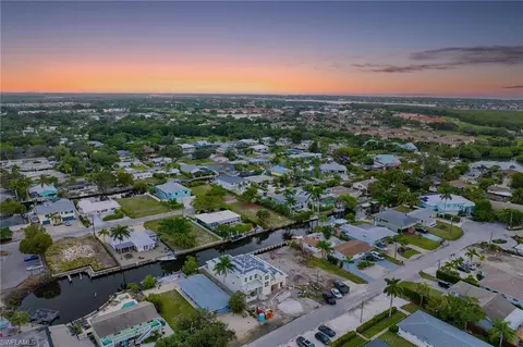 2800 Shoreview Dr, Naples, FL 34112