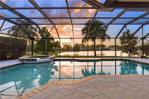 9614 Campbell Cir, Naples, FL 34109