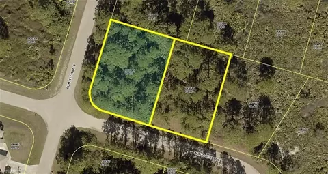 953 Maddock St E, Lehigh Acres, FL 33974 photo 3