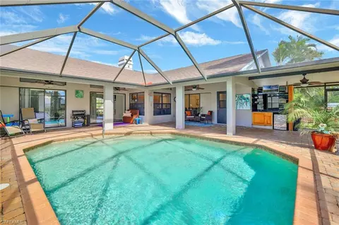 8128 Harrisburg Dr, Fort Myers, FL 33967