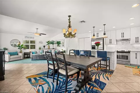 762 Park Ave, Naples, FL 34110 photo 5