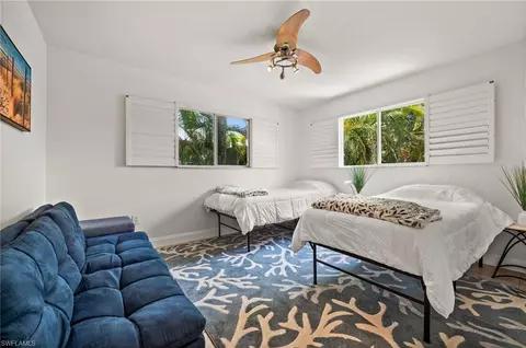 762 Park Ave, Naples, FL 34110 photo 14