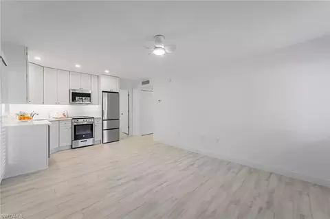 175 5th Ave S #6, Naples, FL 34102 photo 9