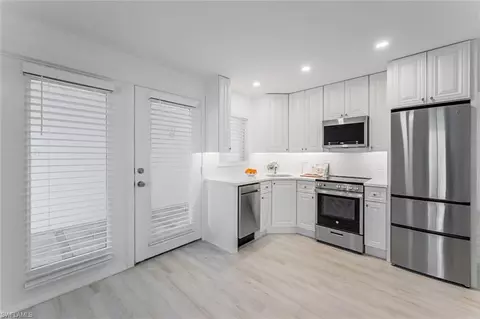 175 5th Ave S #6, Naples, FL 34102 photo 8