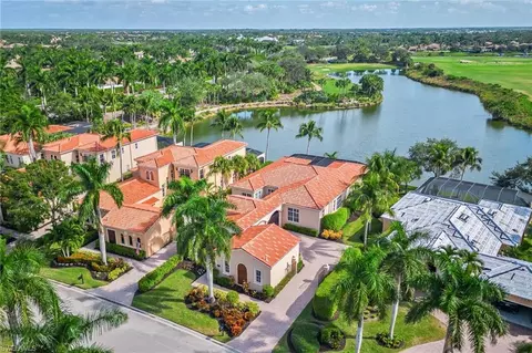 8516 Bellagio Dr, Naples, FL 34114