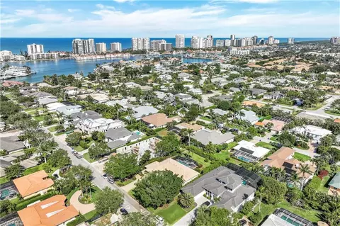 635 Anchor Rode Dr, Naples, FL 34103