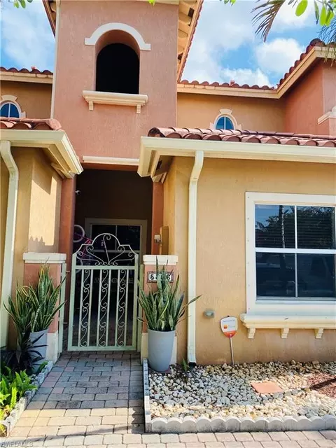 5856 Siena Ln, Hollywood, FL 33021