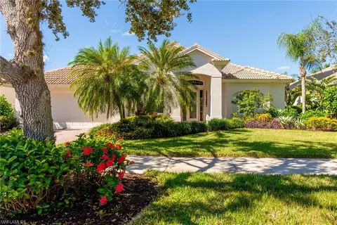 8912 Mustang Island Cir, Naples, FL 34113