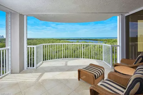 6849 Grenadier Blvd #702, Naples, FL 34108