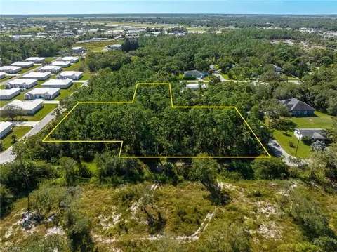 E Seminole Ave, Labelle, FL 33935 photo 3