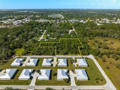 E Seminole Ave, Labelle, FL 33935 photo 16