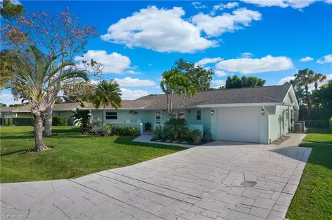 2328 Clipper Way, Naples, FL 34104