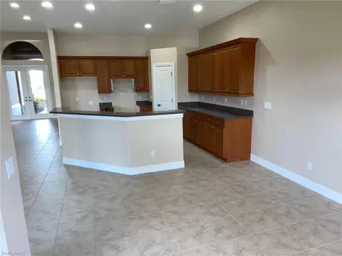 6082 Divot Ct, Naples, FL 34113 photo 11