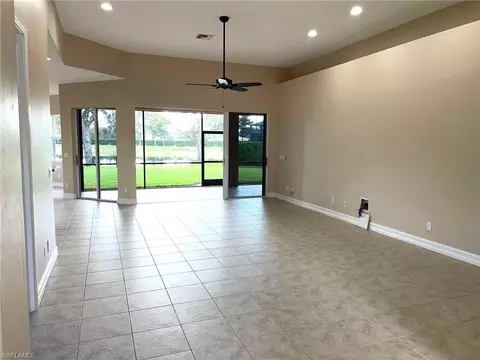 6082 Divot Ct, Naples, FL 34113 photo 4