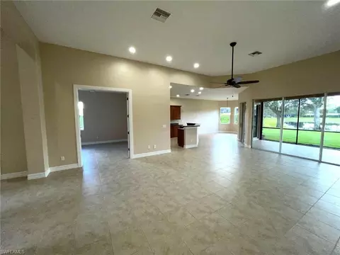 6082 Divot Ct, Naples, FL 34113 photo 5
