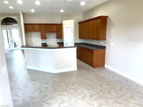 6082 Divot Ct, Naples, FL 34113 photo 12