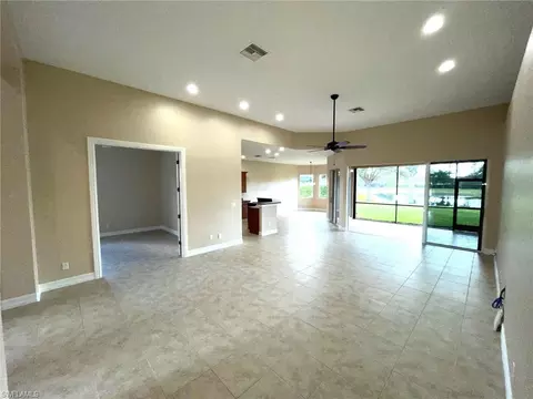 6082 Divot Ct, Naples, FL 34113 photo 6