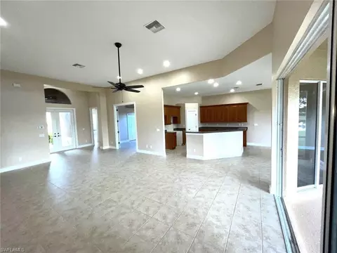 6082 Divot Ct, Naples, FL 34113 photo 14