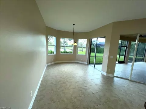 6082 Divot Ct, Naples, FL 34113 photo 8
