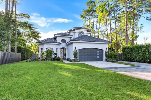 171 12th St NE, Naples, FL 34120