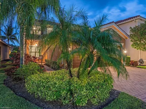 3216 Pacific Dr, Naples, FL 34119 photo 4