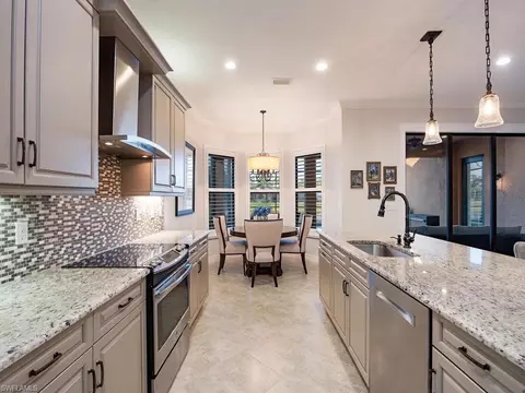 3216 Pacific Dr, Naples, FL 34119 photo 11