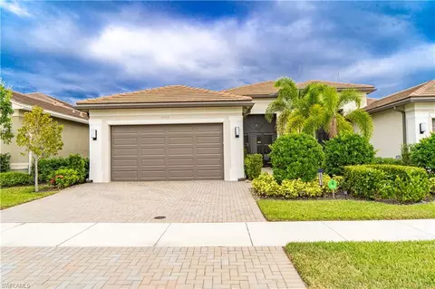 28533 Lobos Cir, Bonita Springs, FL 34135