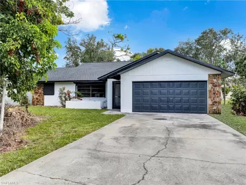 17141 Phlox Dr, Fort Myers, FL 33967