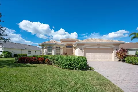 4905 Sedgewood Ln, Naples, FL 34112