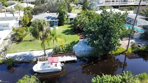 27297 Barbarosa St, Bonita Springs, FL 34135