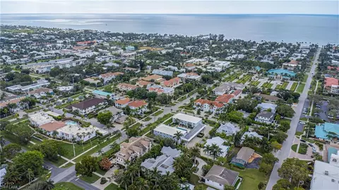 538 9th Ave S, Naples, FL 34102 photo 17