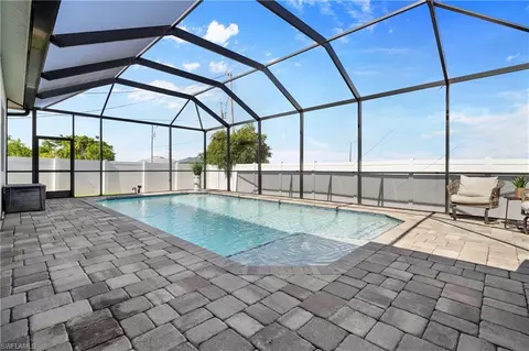 1613 NW 7th Ter, Cape Coral, FL 33993