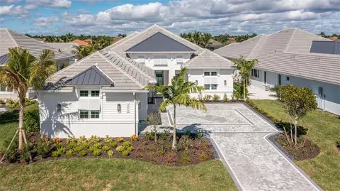 3279 Kumamoto Ln, Naples, FL 34114